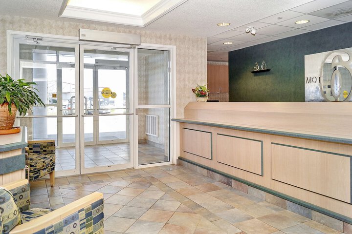Hotel Interior 12 of 27