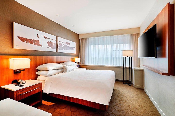 Room 37 of 47