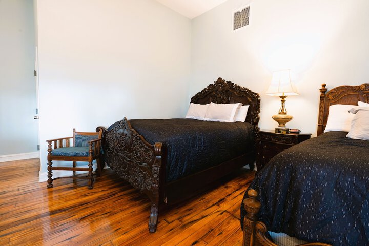 Oaak Tree Hotel