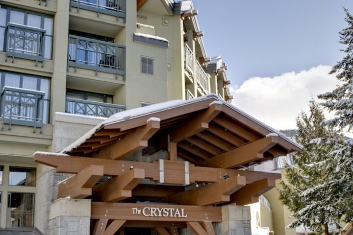 Crystal Lodge