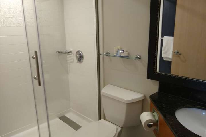 Room 11 of 25