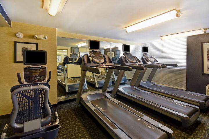 Holiday Inn Cincinnati-Riverfront by IHG
