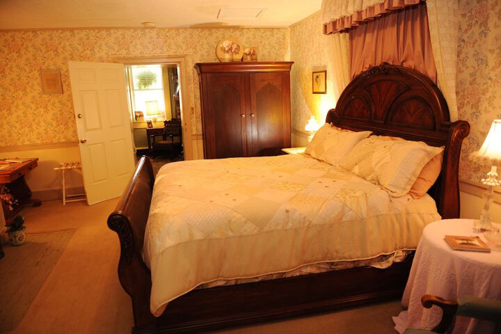 Room 43 of 67