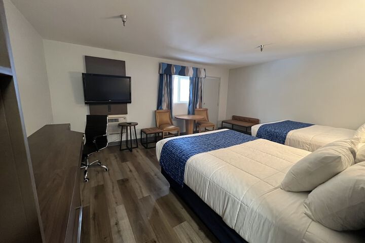 Room 12 of 20
