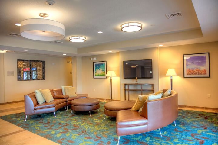 Hotel Interior 7 of 22