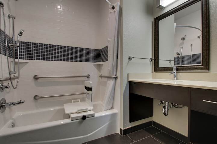 Staybridge Suites Plano - The Colony by IHG