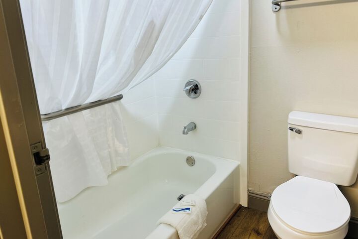 Rosewood Inn by OYO Union City I-69