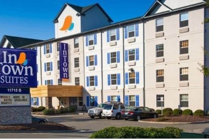 Hotel 4 of 16