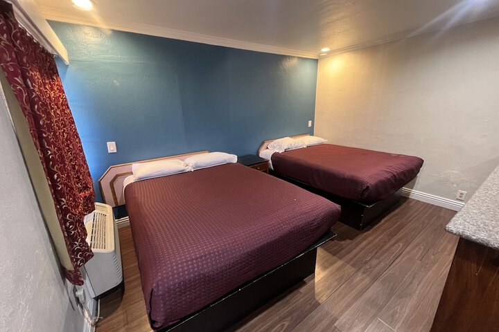 Room 21 of 65