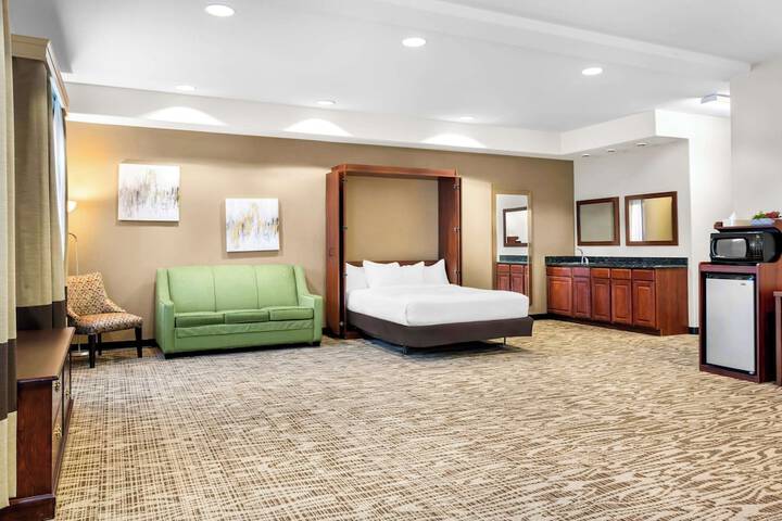 Comfort Inn & Suites Riverton