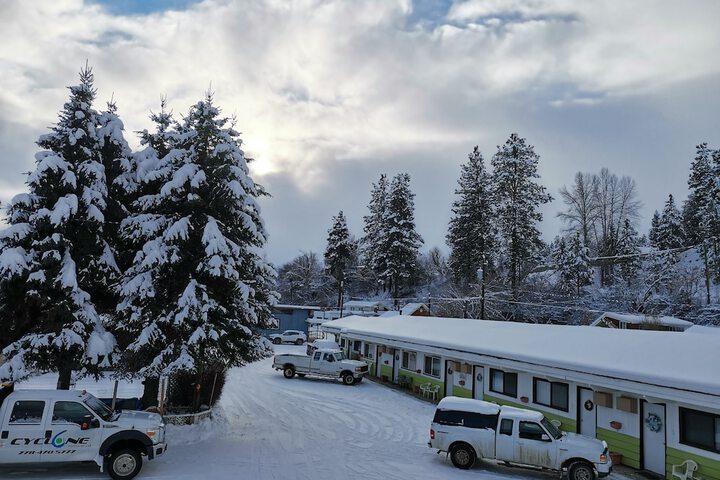 Cedars Motel
