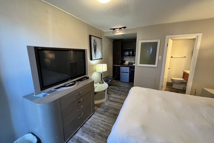 Room 36 of 59