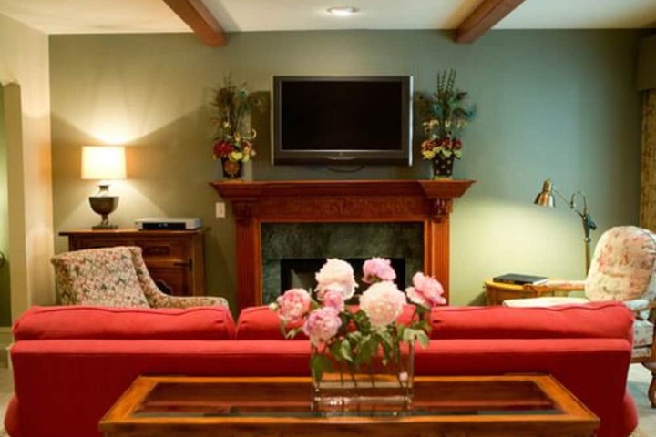 The Sanford House Inn & Spa