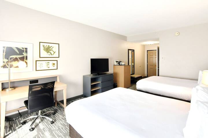 Room 7 of 14