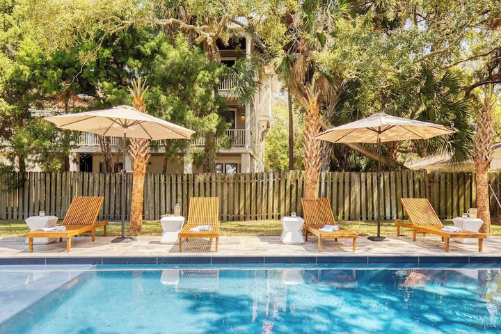 Sawyer by Avantstay Stunning Isle of Palms Home w / Pool!