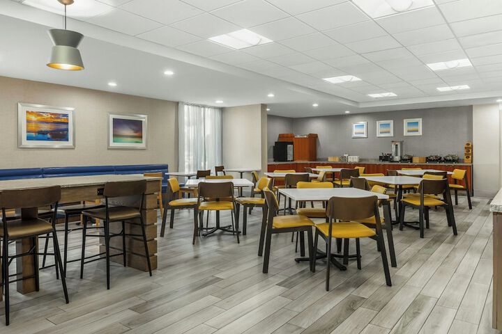 Fairfield Inn & Suites Anaheim North / Buena Park.
