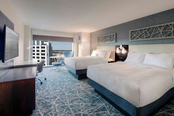Room 50 of 108
