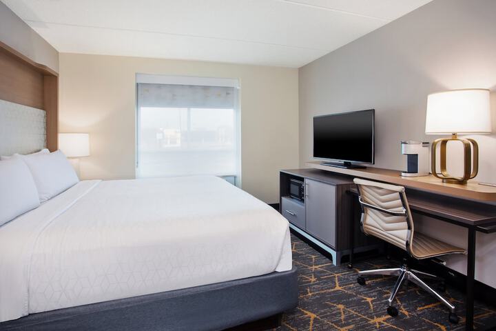 Room 42 of 87