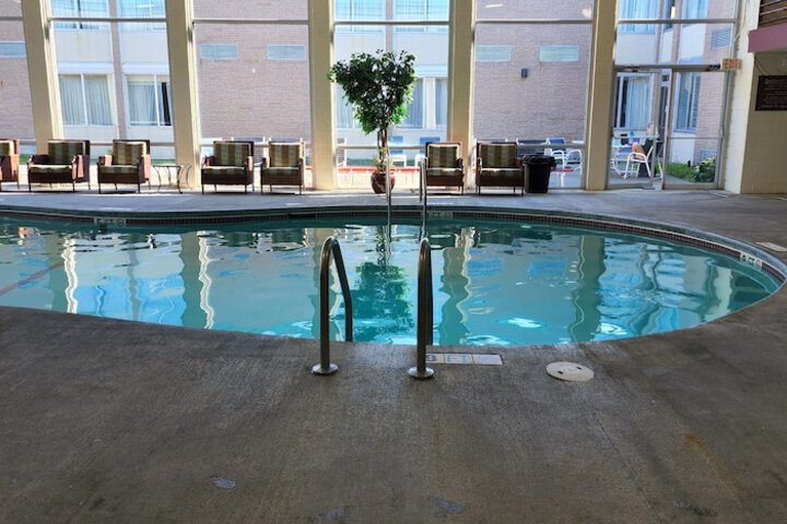 Pool 4 of 40
