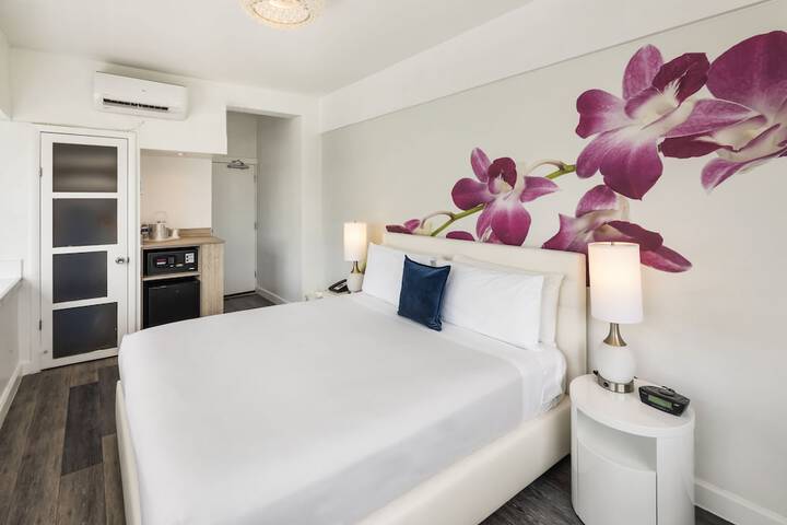 Room 44 of 71