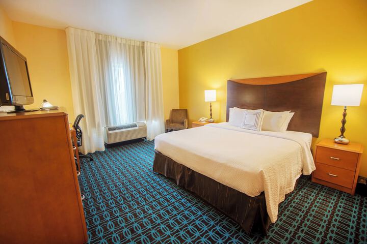 Room 10 of 23