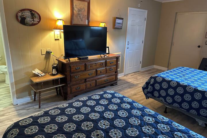 Room 7 of 10