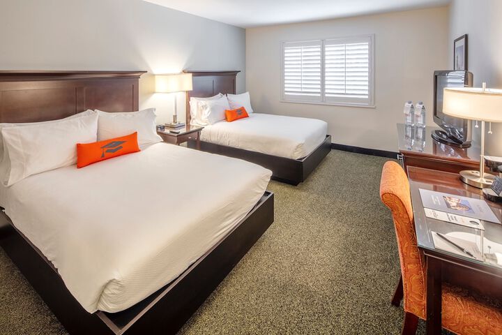 Collegian Hotel & Suites Trademark Collection by Wyndham