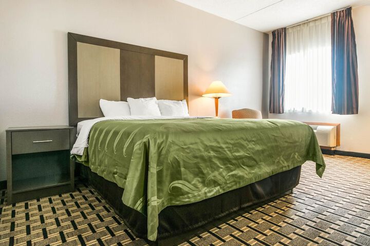Room 20 of 32