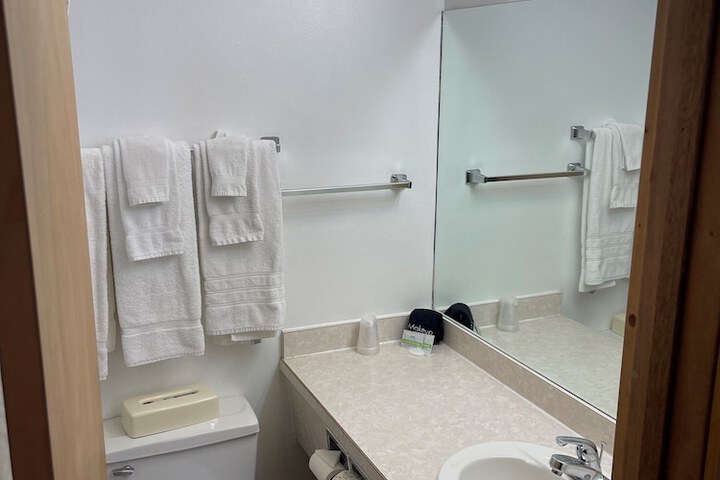 Room 71 of 79