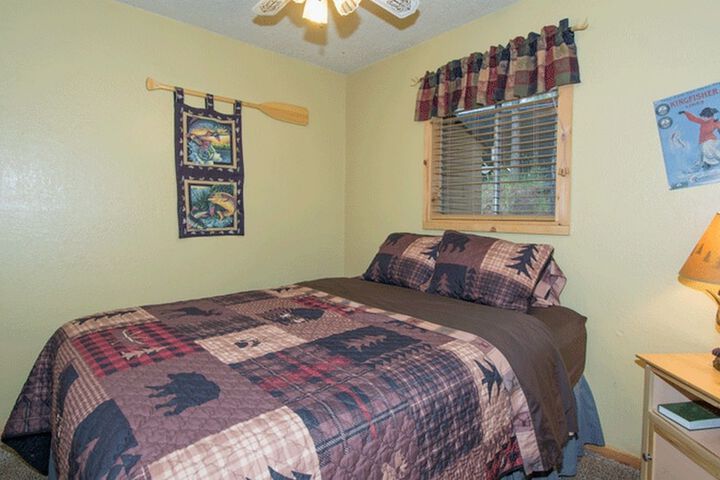 Upper Canyon Inn & Cabins