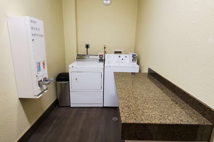 Best Western Executive Inn & Suites
