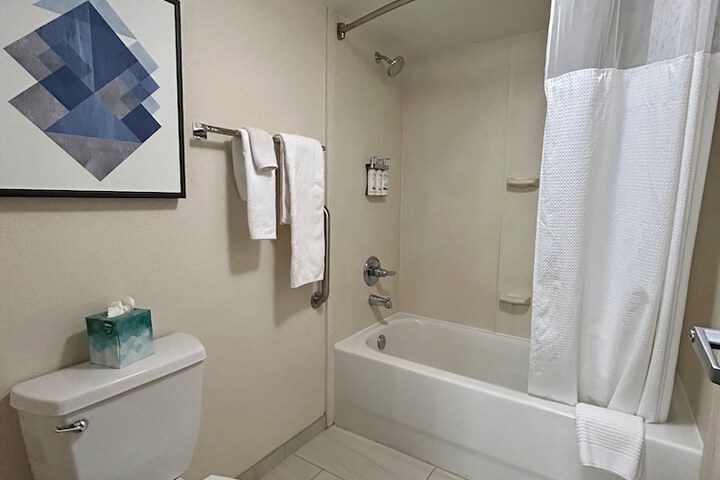 Room 43 of 51
