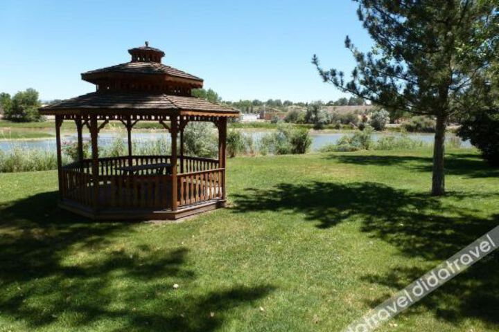 Riverwood Inn
