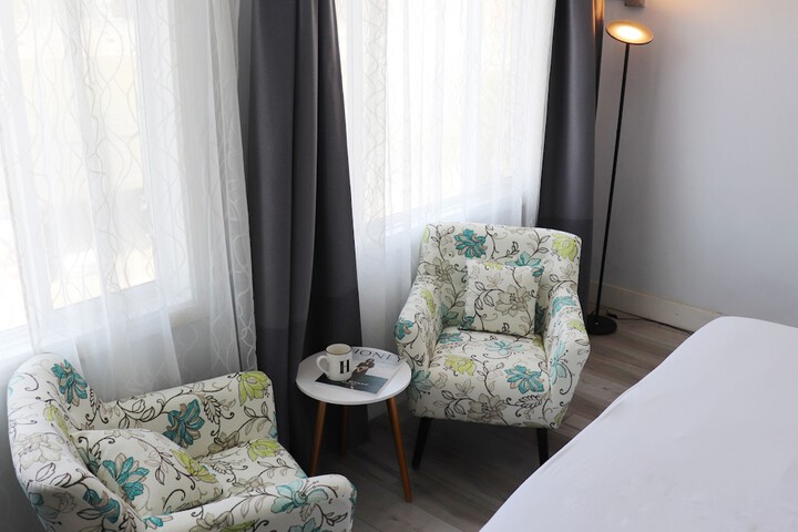 Room 5 of 27