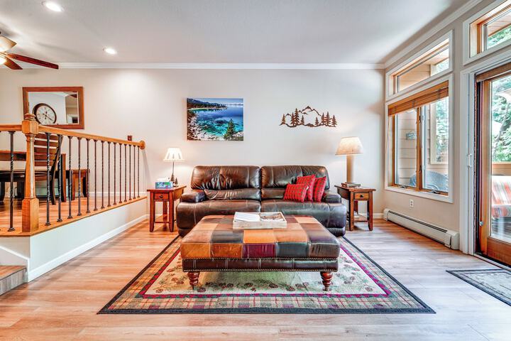 2 Mi to Burnt Cedar Beach: Incline Village Condo
