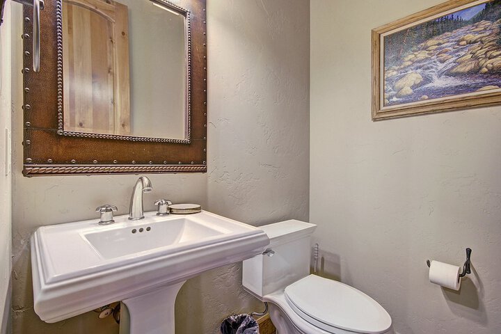 Room 16 of 31