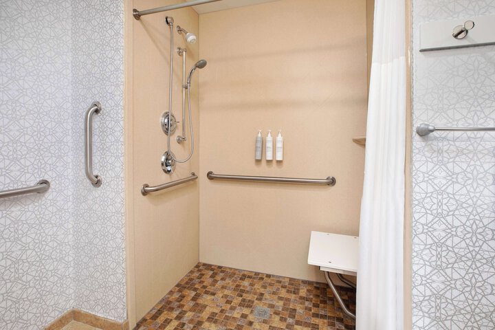 Hampton Inn Clinton IA