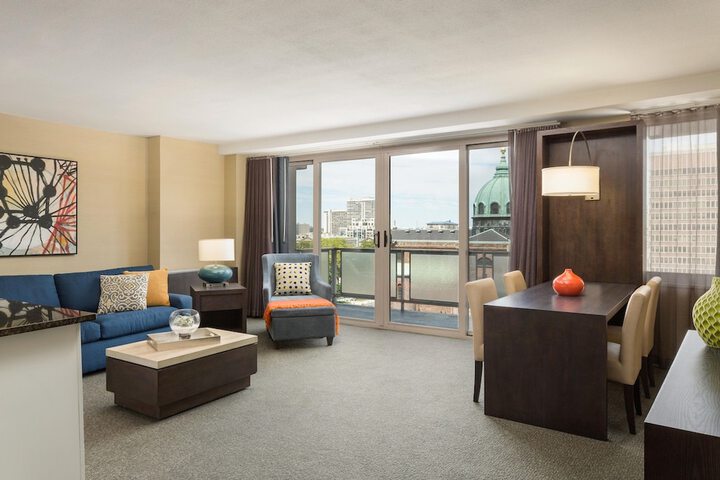 The Windsor Suites