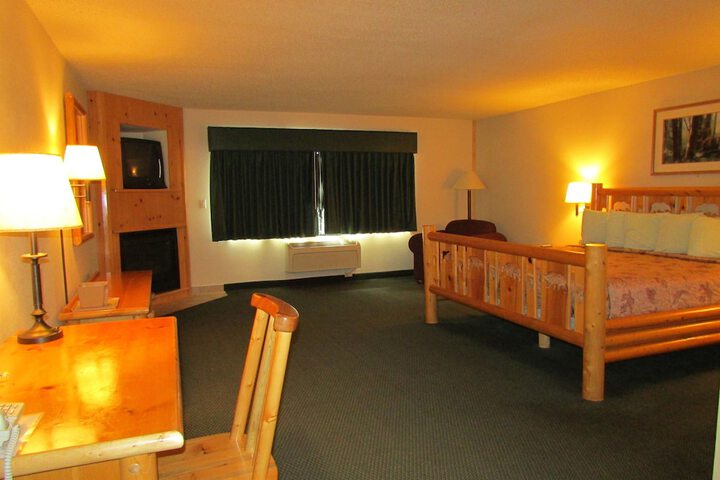 Shell Lake Lodge a Travelodge by Wyndham