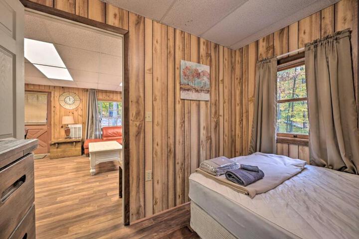 ‘John Wayne Apartment - Deck BBQ, Horses On-Site