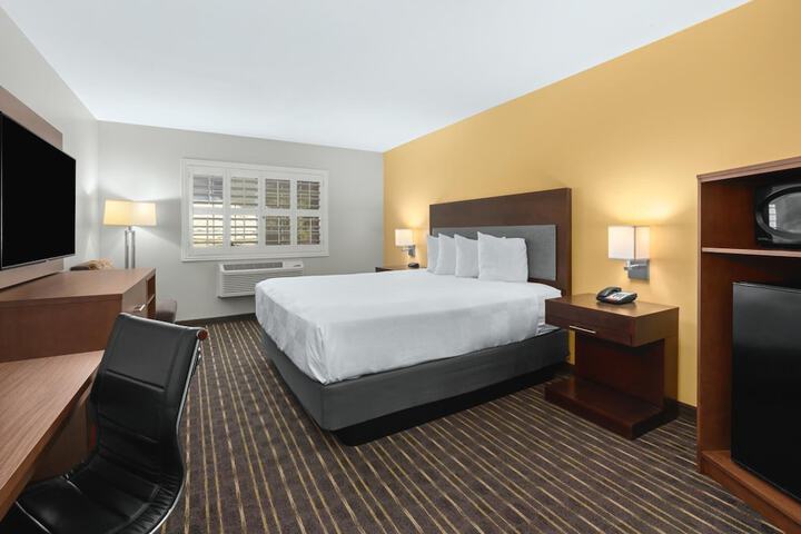 Hotel Aura SFO