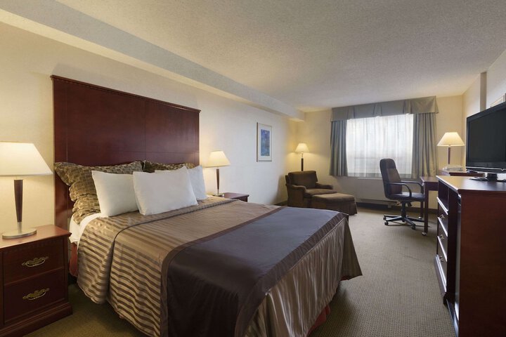 Room 14 of 35