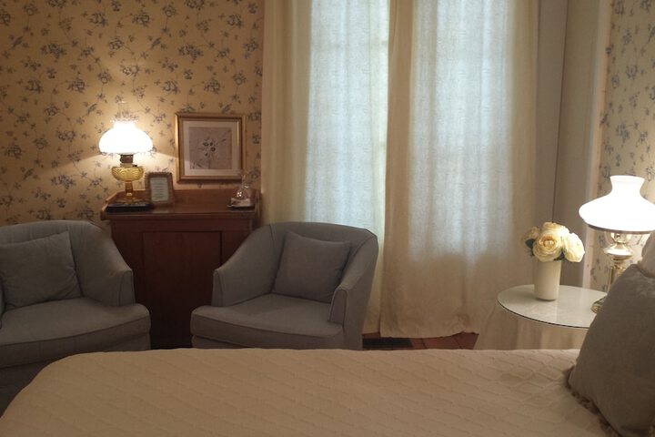 Room 13 of 35