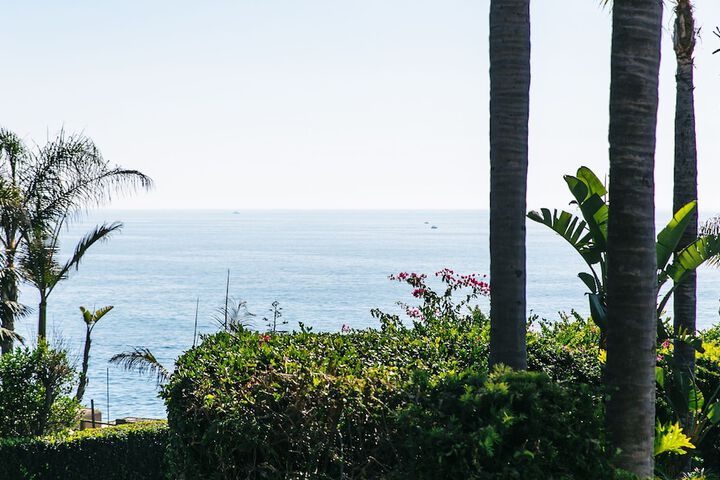 Laguna Cove Hotel