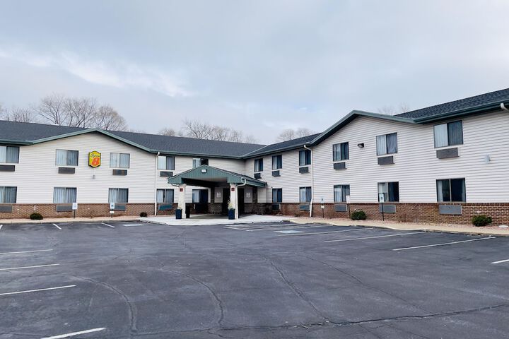 Hotel 3 of 65
