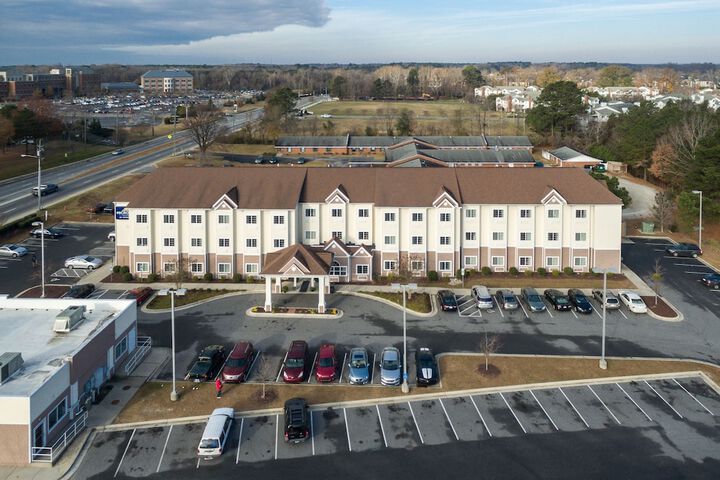 Microtel Inn & Suites by Wyndham Greenville / University Medic
