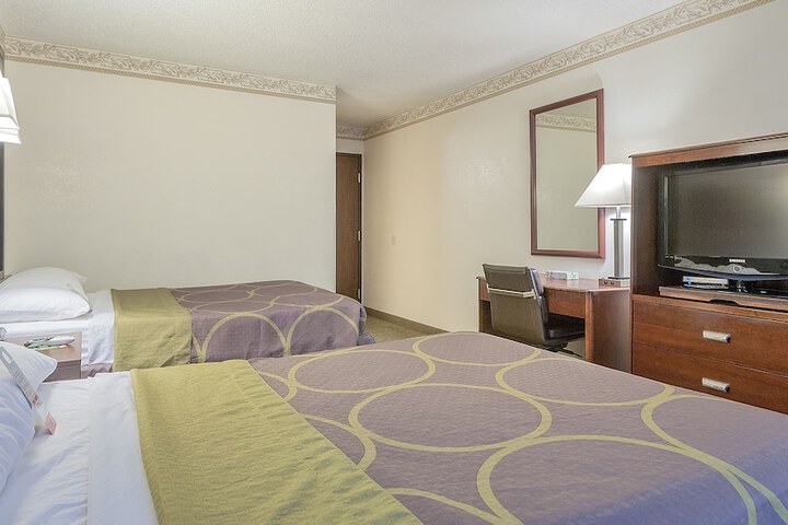 Room 21 of 25
