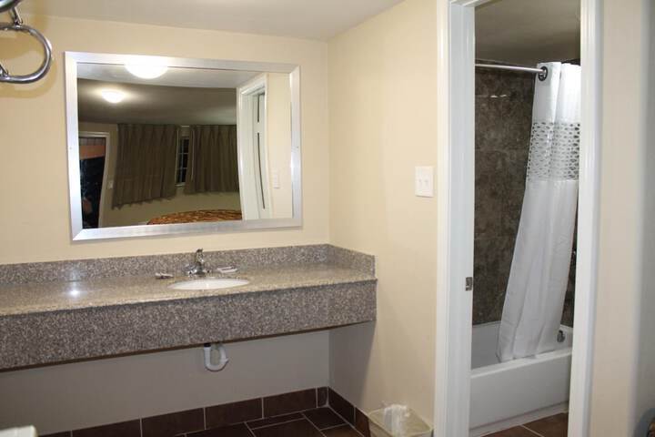 Room 18 of 21