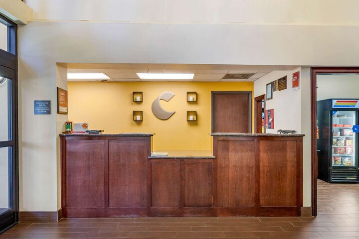 Hotel Interior 4 of 25