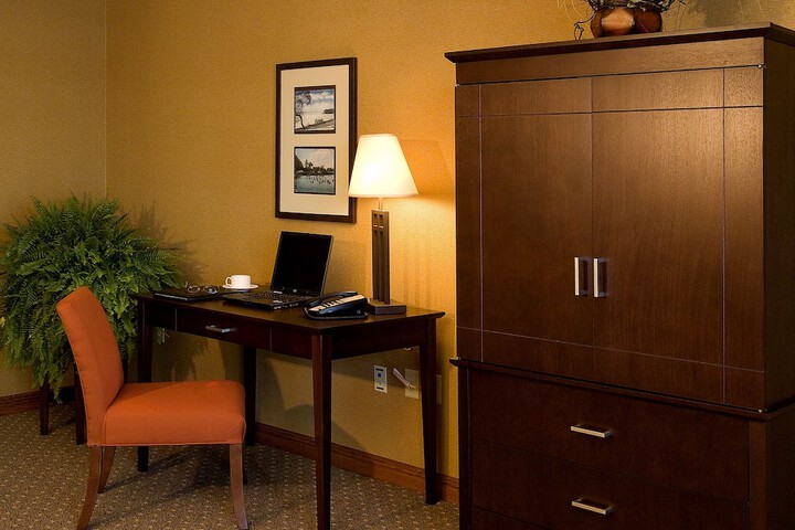 Room 25 of 46